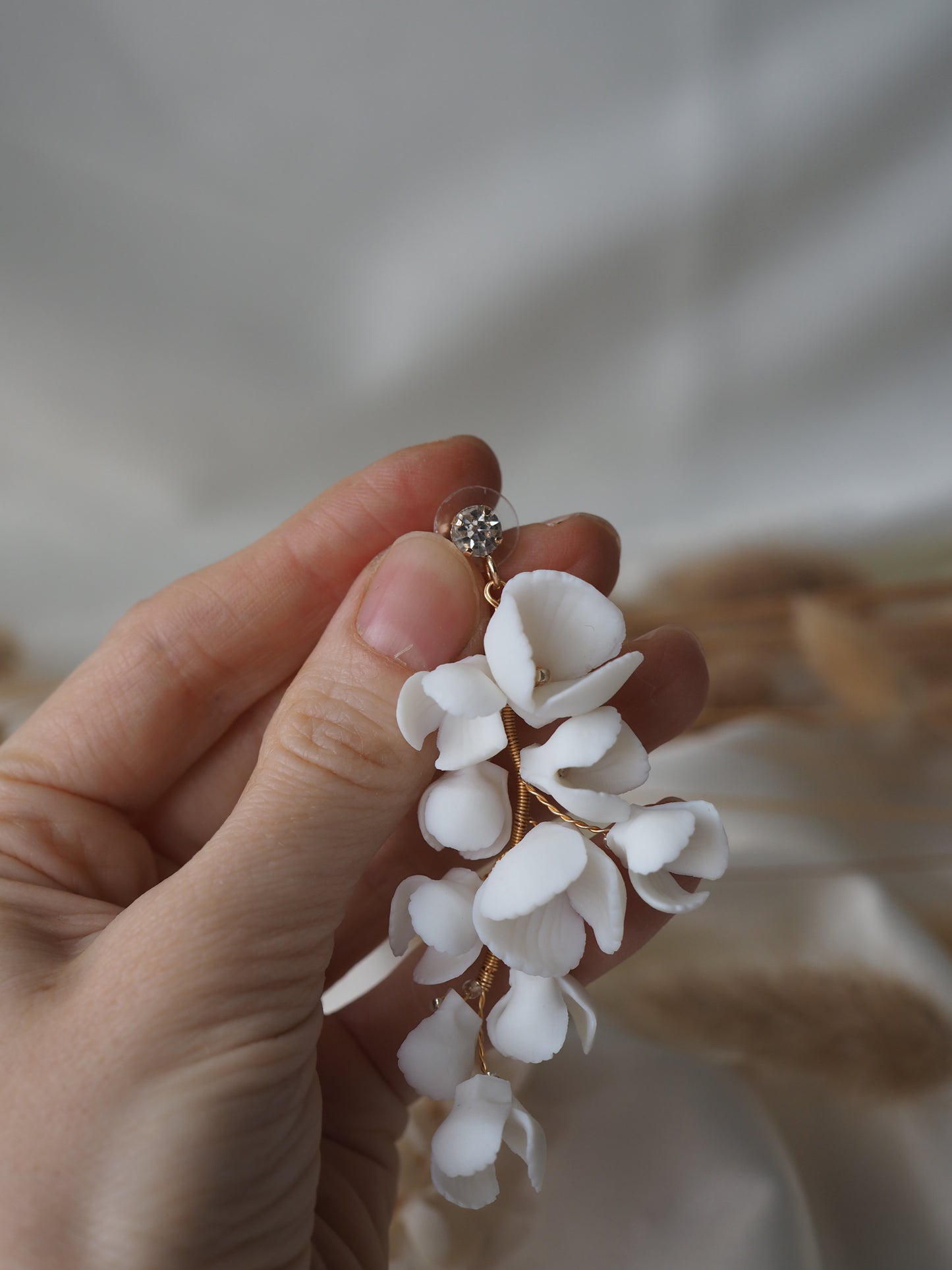 White flower bridal earrings- Liliana