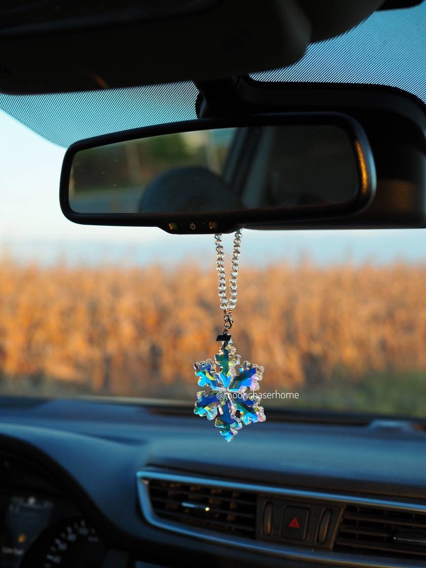 Christmas gift-car charm-Clear Glass Christmas suncatcher- Snowflake prism-Christmas decor-winter decoration-rainbow maker-gift for woman-