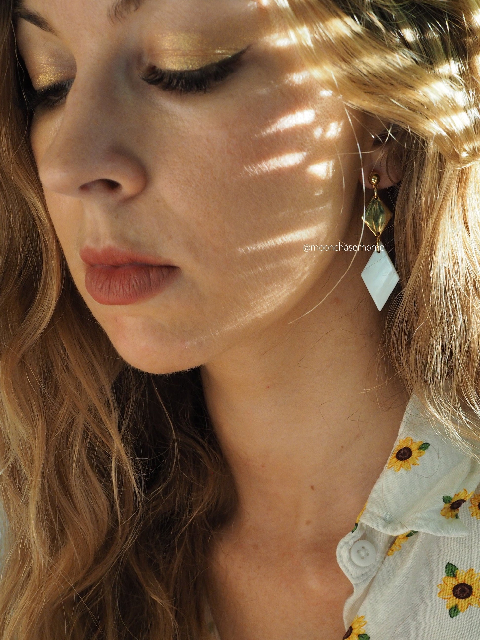18K Gold Plated earring with white shell charm, elegant earring, Bridal earring, Bride jewelry, Wedding jewelry, Birthday gift, gift for her