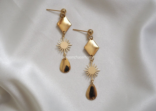 18K Gold Plated earring with sun, boho earring, long earrings, boheman jewelry,Birthday gift,gift for woman, celestial earring, sun jewelry