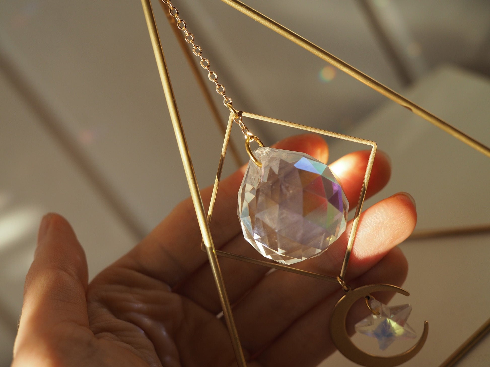 Gift for her, Geometric desk decor, prism,suncatcher, rainbow prism,office decor, light diffuser,home decoration, crystal prisma, Birthday