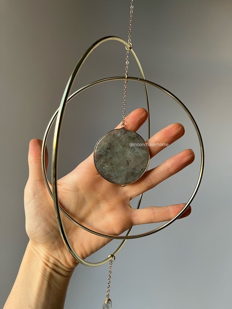 Anila-Big 19cm/7,4″ gold circle sun catcher mobile with natural crystals, amazonite, labradorite, rose quartz