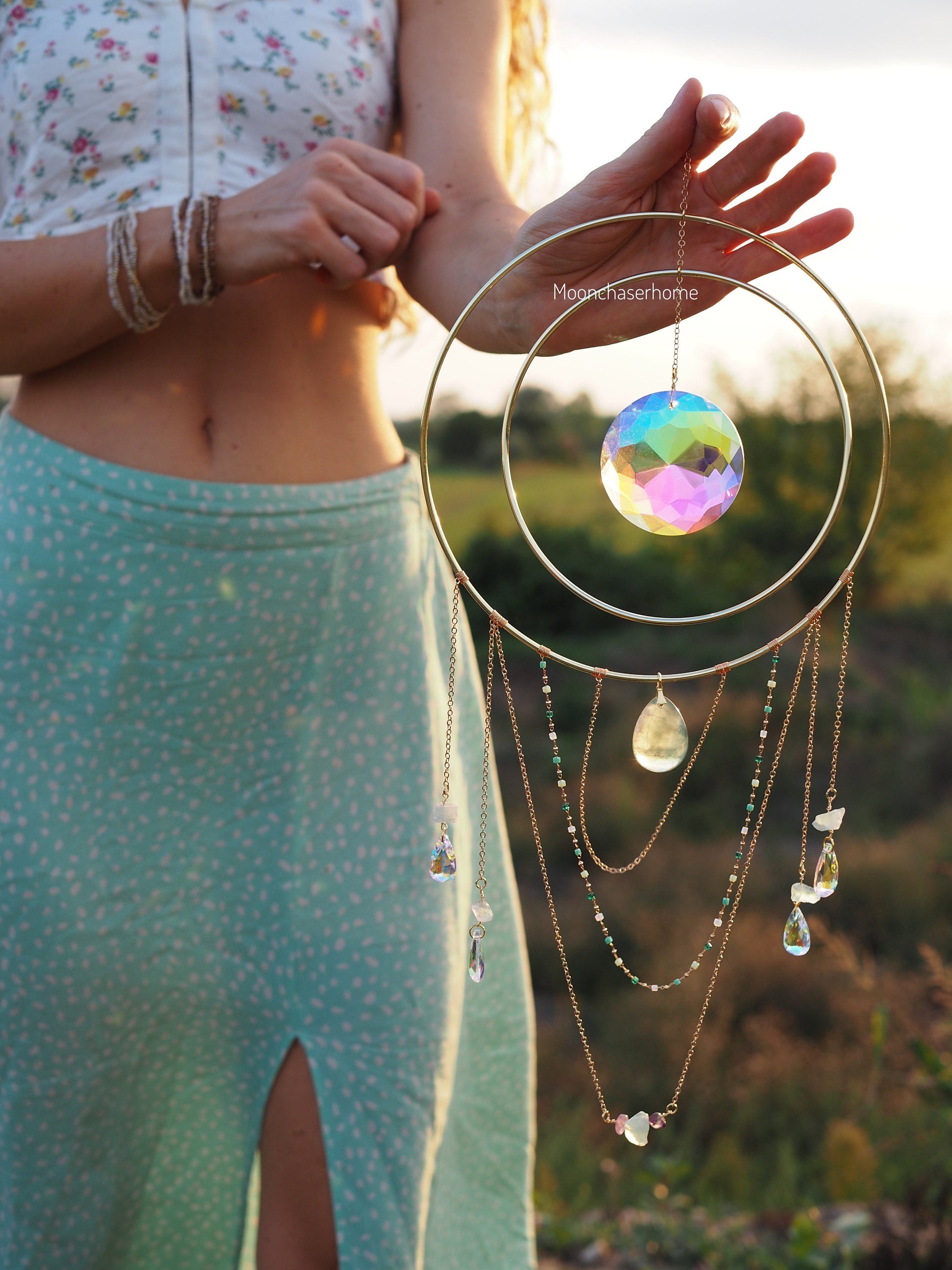 Nova Fluorite crystal suncatcher 19cm/7,4″ gold circle big suncatcher