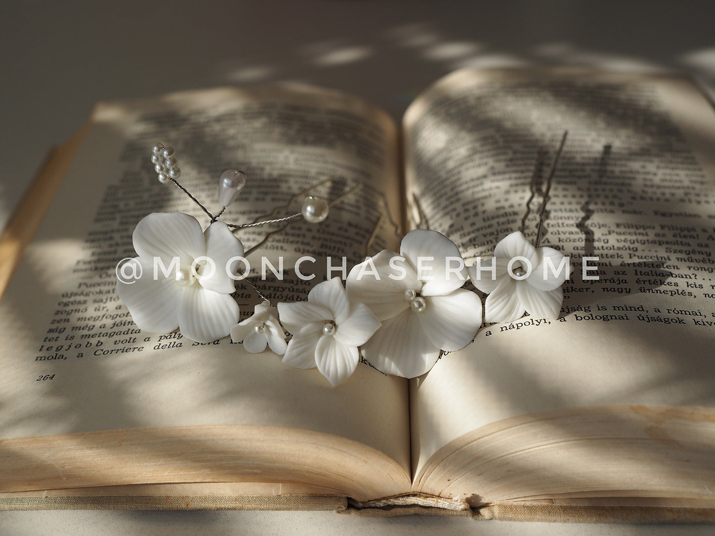 Ann-White flower hair pins 4 pcs, Wedding hair piece, Bride hair accessories, Floral wedding hairpiece, bridal floral hair pins