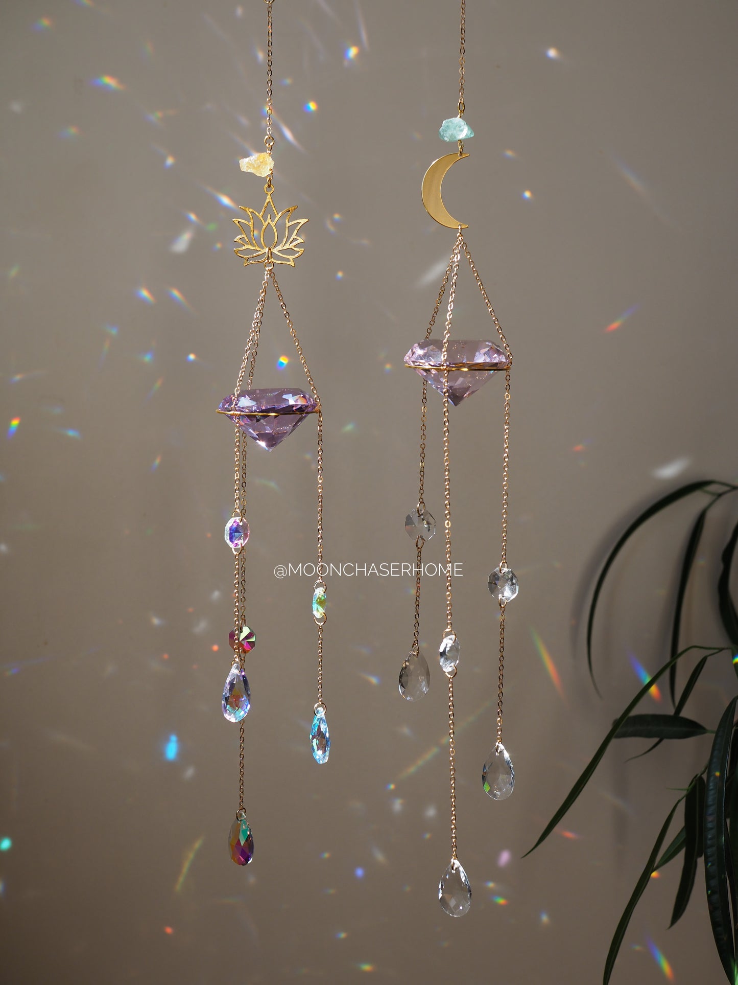 Diamond suncatchers with natural crystals