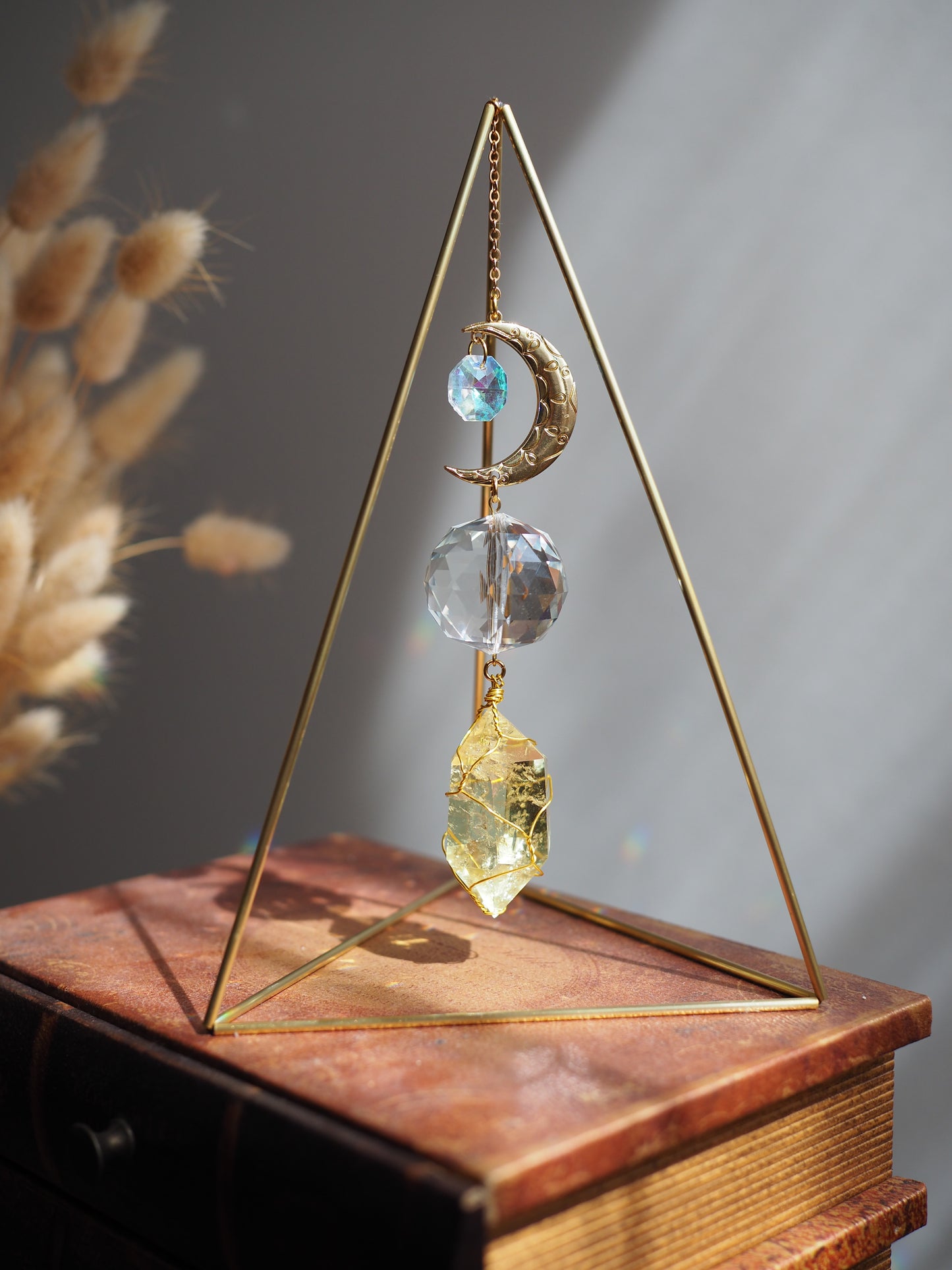 Standing suncatcher with amethyst- tabletop prism triangle suncatcher crystal decor- Arion
