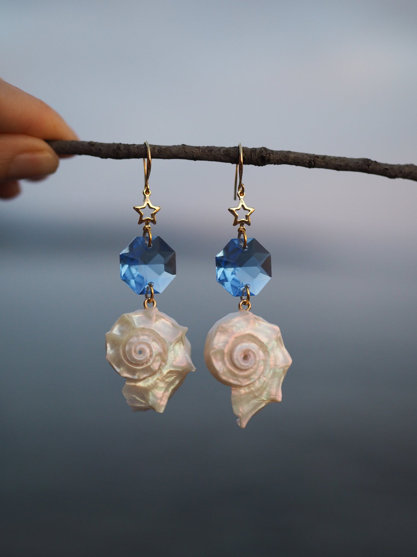 Marina Blue - Shell earring