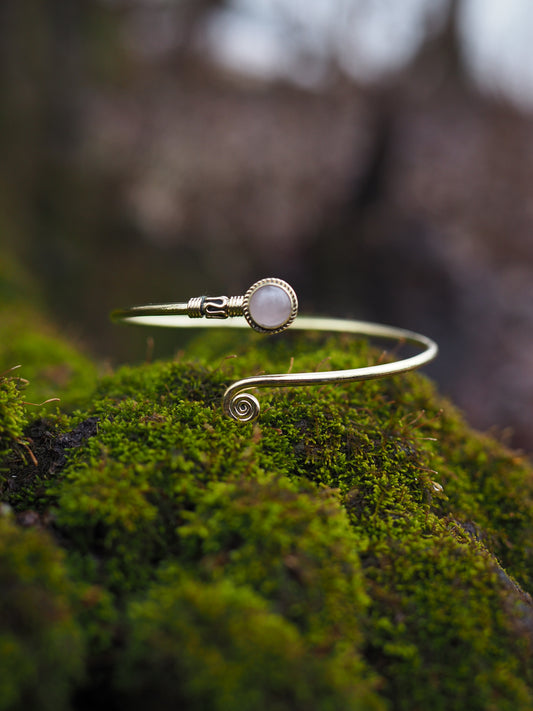 Moonstone Brass Bracelet – Handmade Crystal Jewelry – Isolde