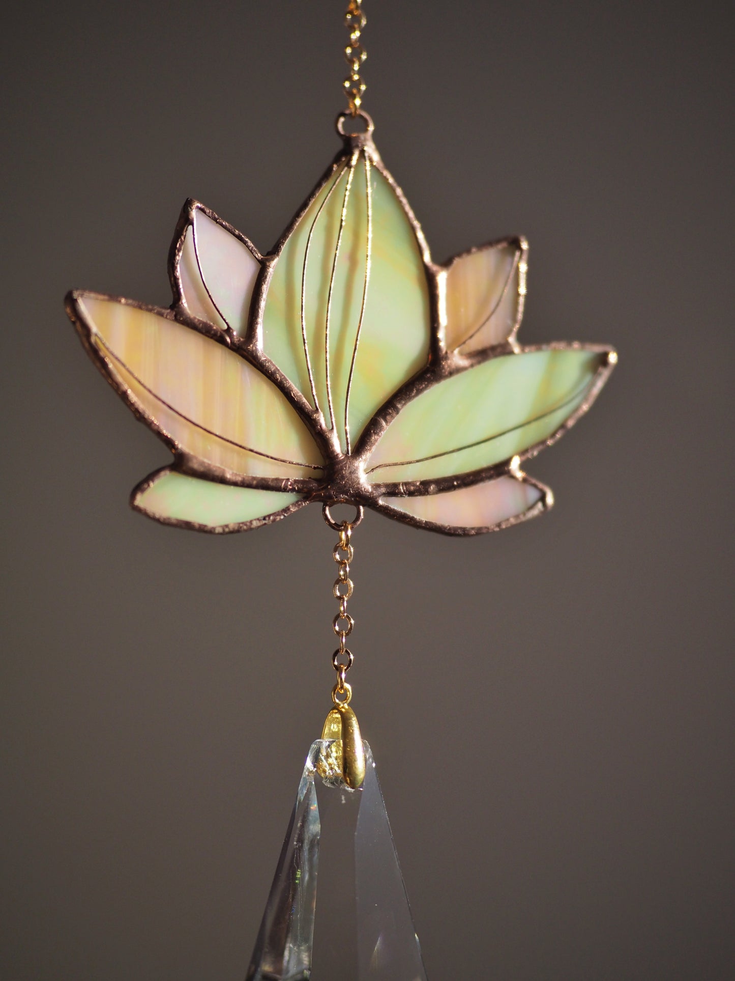 Stained glass window hangings lotus flower suncatchers with natural crystals big prism hanging decor