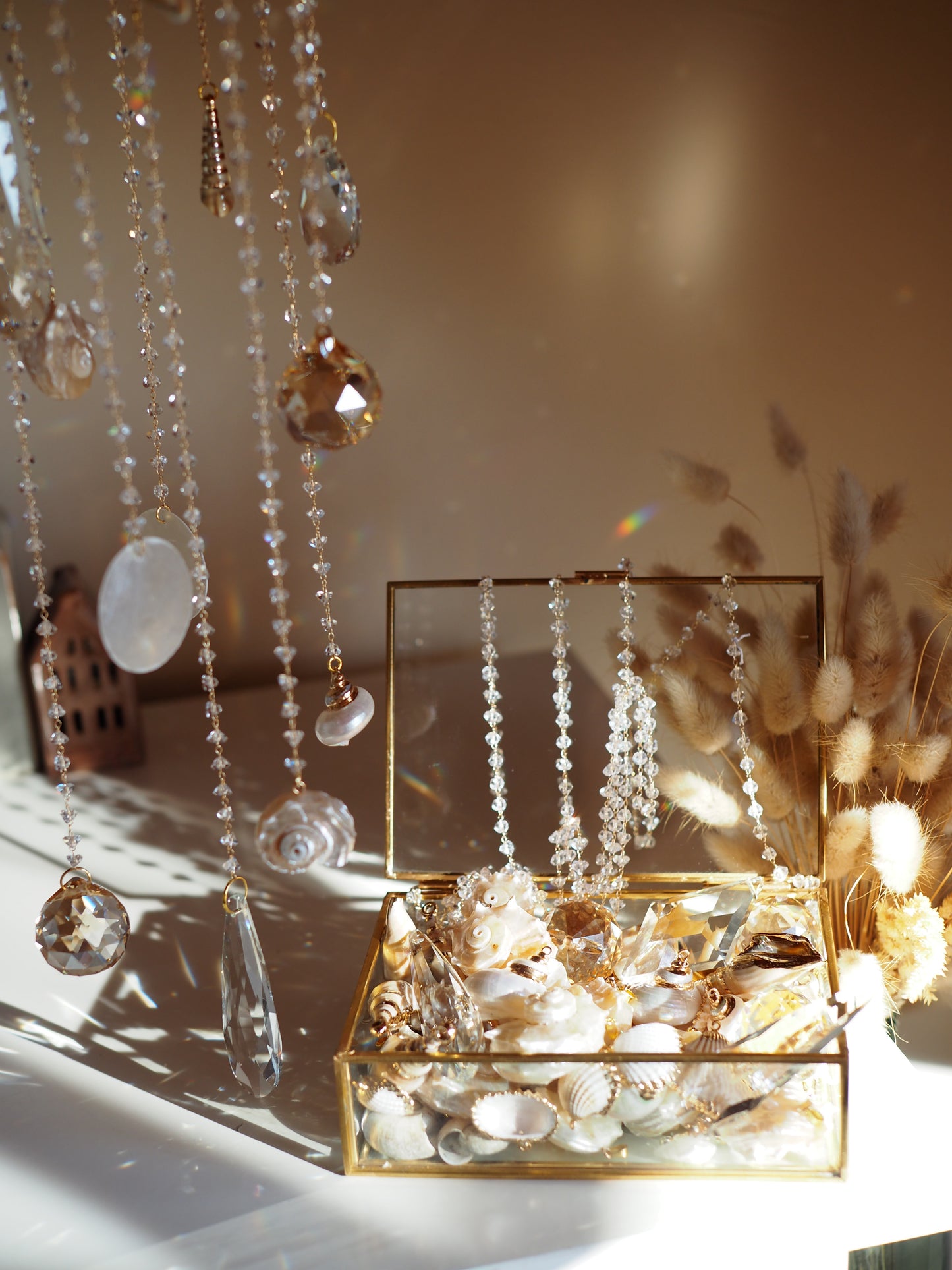 Standing prism suncatcher with shell - Chadia