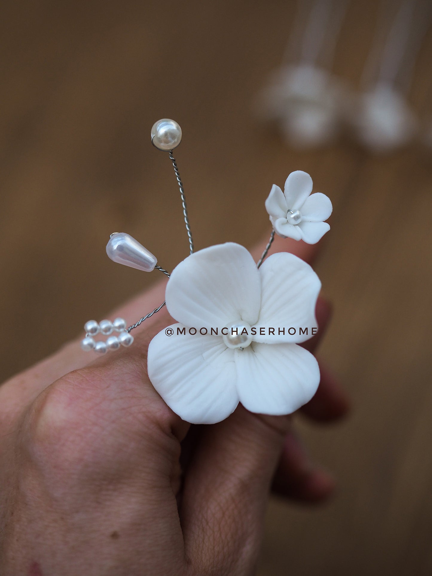 Ann-White flower hair pins 4 pcs, Wedding hair piece, Bride hair accessories, Floral wedding hairpiece, bridal floral hair pins