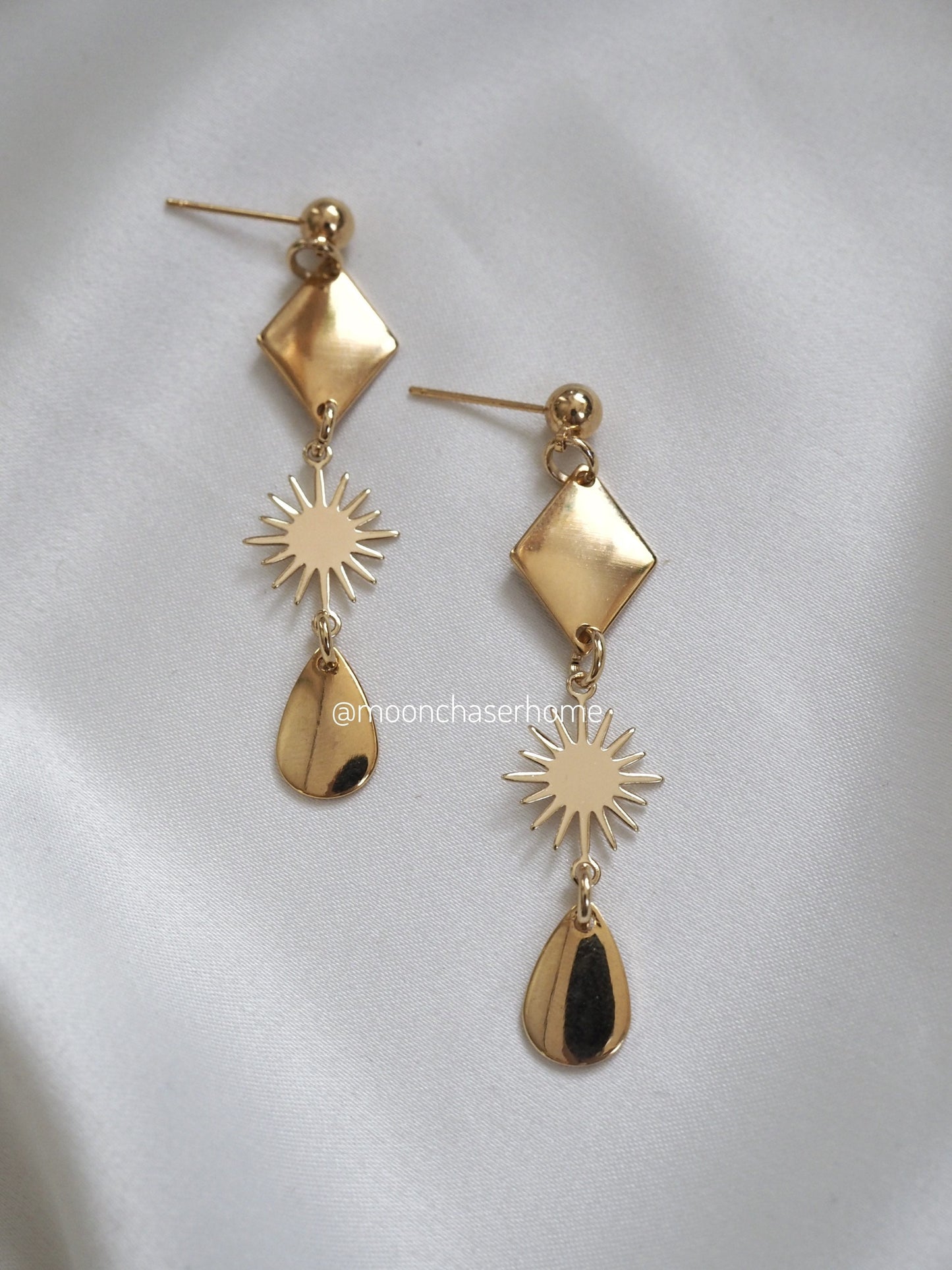 18K Gold Plated earring with sun, boho earring, long earrings, boheman jewelry,Birthday gift,gift for woman, celestial earring, sun jewelry